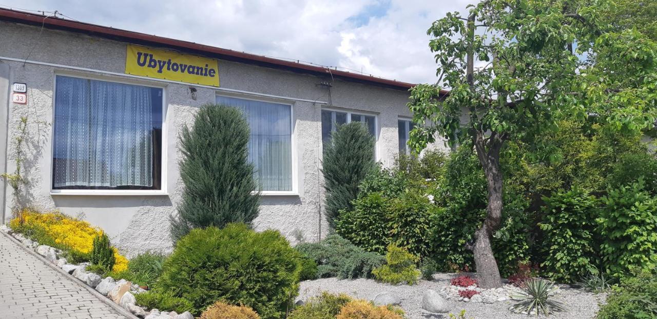 Apartman Yvet Sucany Exterior photo