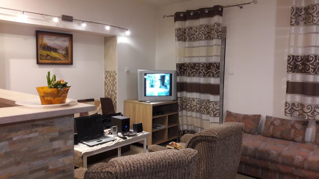 Apartman Yvet Sucany Exterior photo