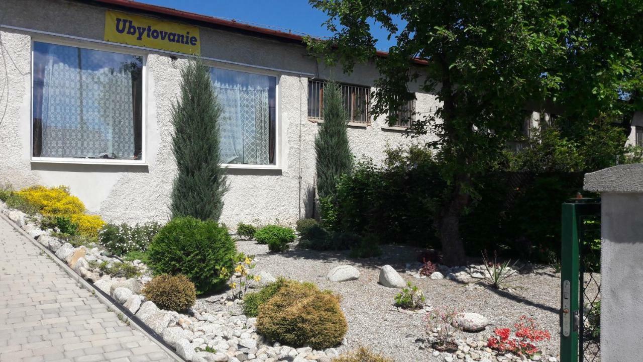 Apartman Yvet Sucany Exterior photo