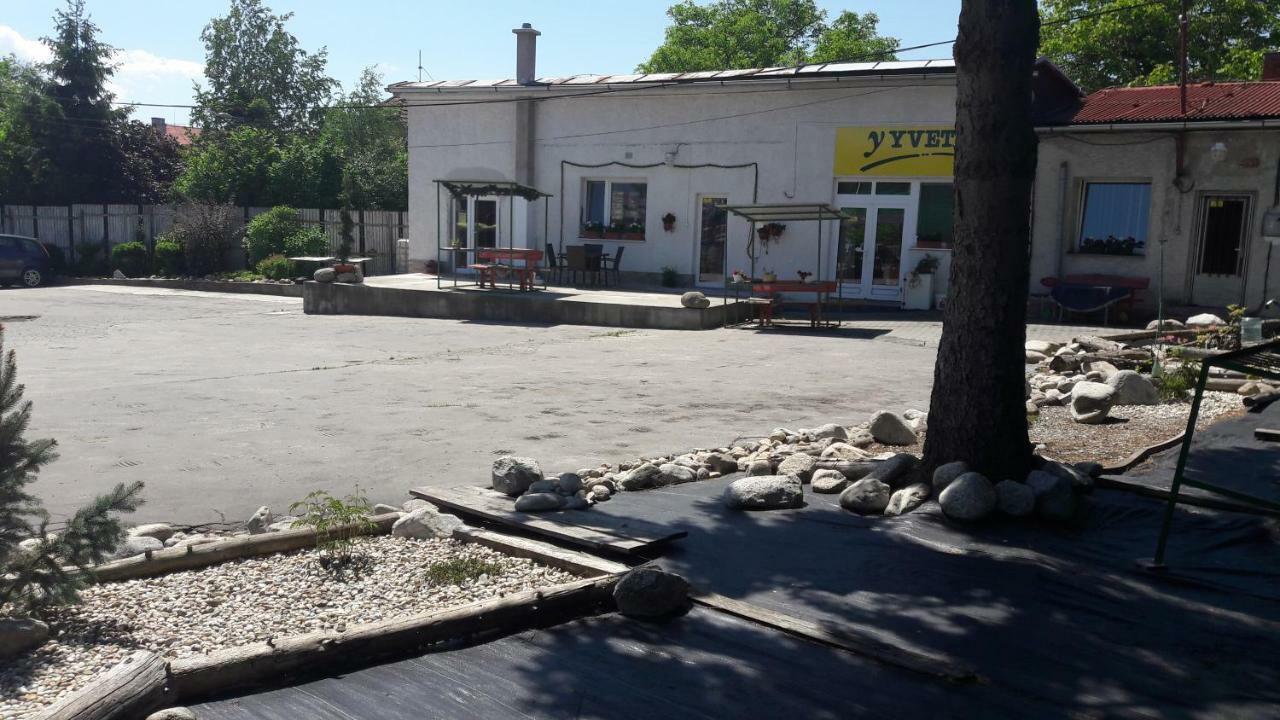 Apartman Yvet Sucany Exterior photo