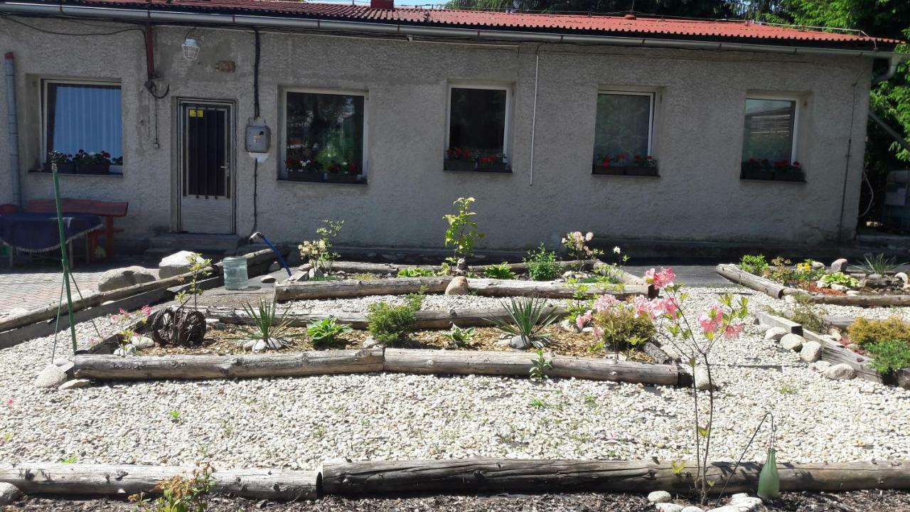 Apartman Yvet Sucany Exterior photo